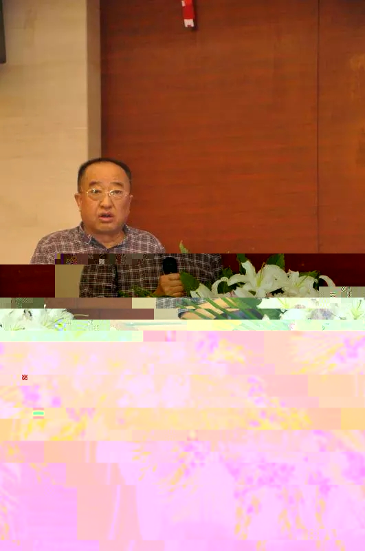 003畜科華神董事長邝聲耀研究員.jpg